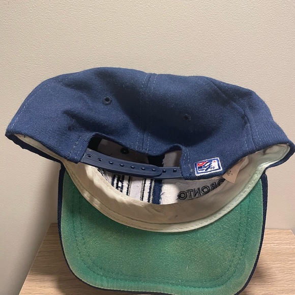 Vintage Toronto Maple Leafs Big Logo Split Spellout Snapback - Picture 4 of 8